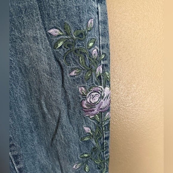 Vintage Limited Too Embroidered Boy Fit Jeans Size 12 - Picture 6 of 7